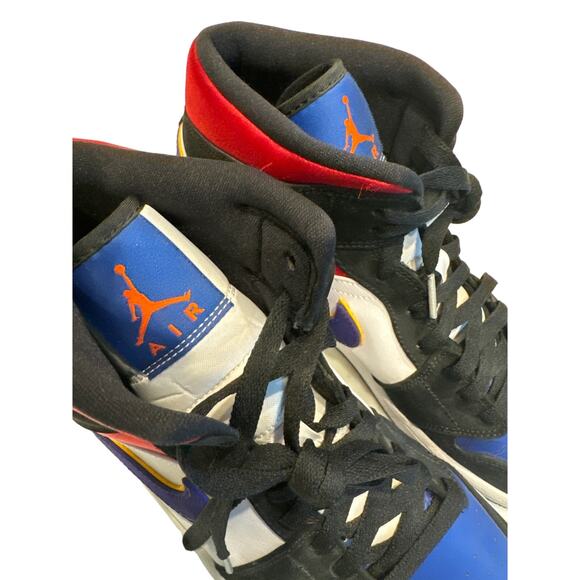 AIR JORDAN 1 MID SE RIVALS size 12